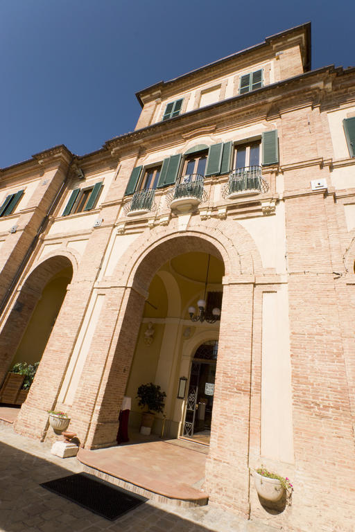 Marchese Del Grillo Fabriano Exterior foto