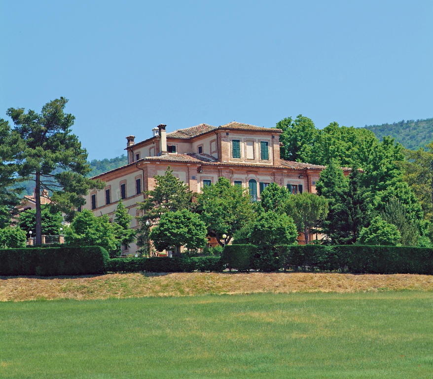 Marchese Del Grillo Fabriano Exterior foto